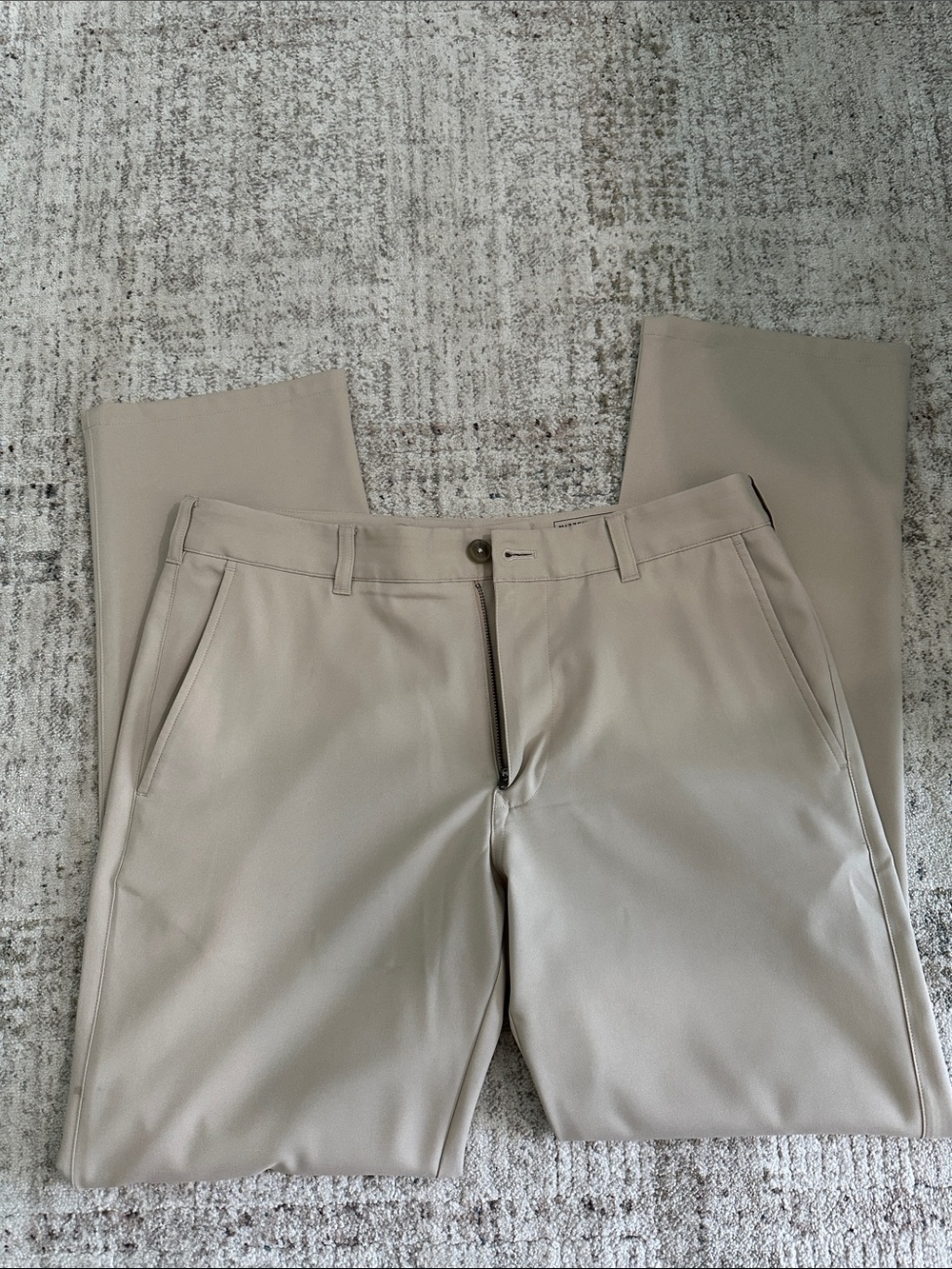 Mizzen+Main Light Khaki Baron Athletic Tapered Performance Chino